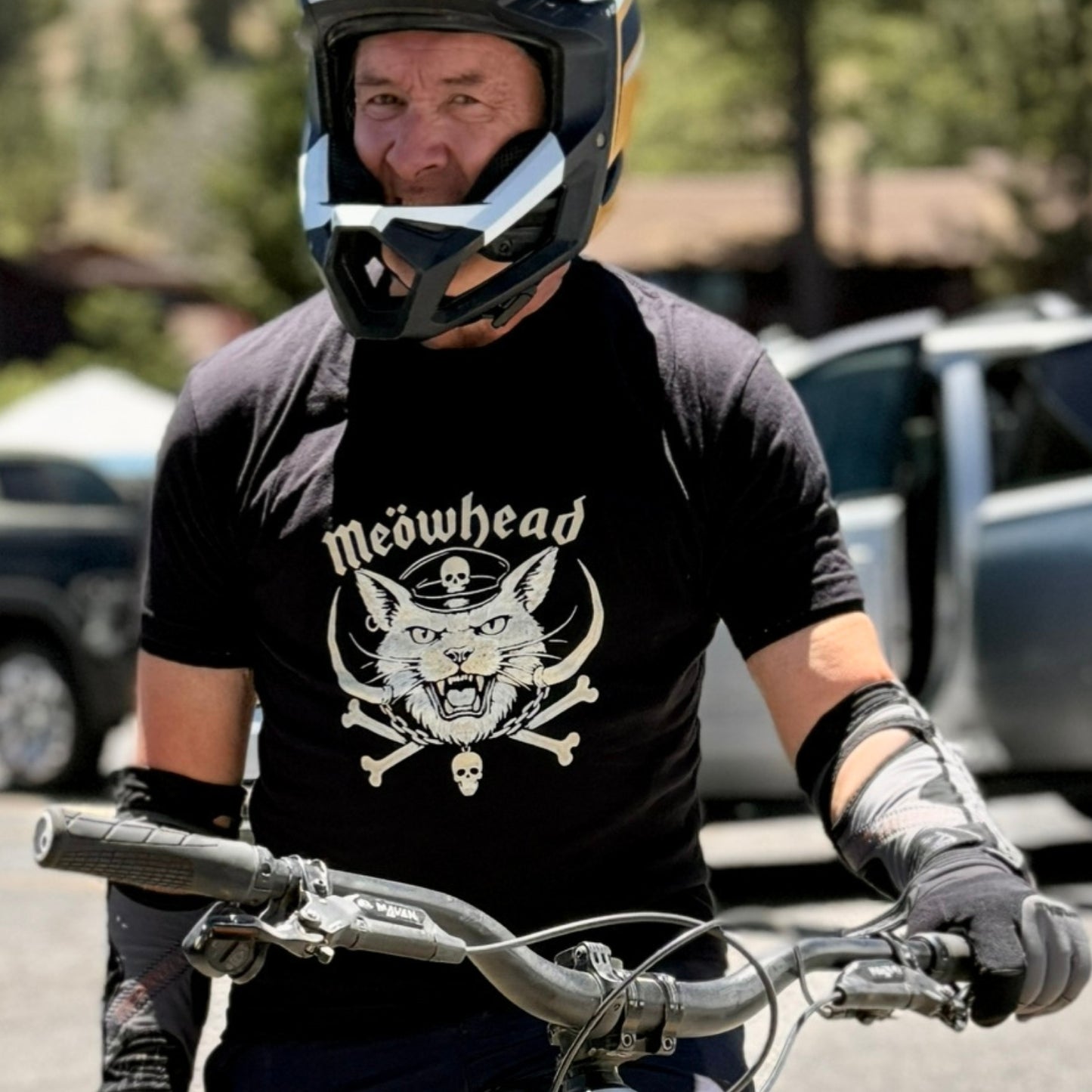 Meöwhead Men's Short Sleeve - Form Fitting Tee