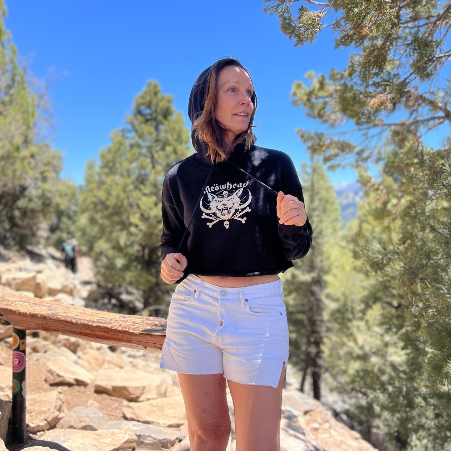 Meöwhead Women's Crop Hoodie